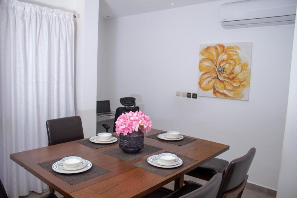 Luxury Suites Chester One Дакар Экстерьер фото