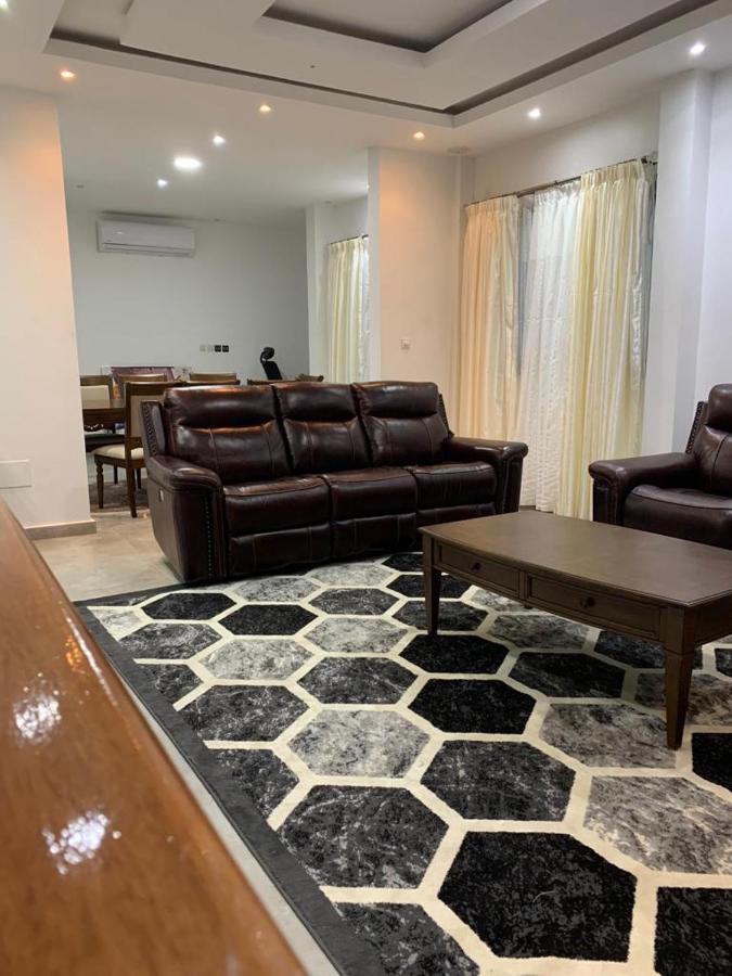Luxury Suites Chester One Дакар Экстерьер фото