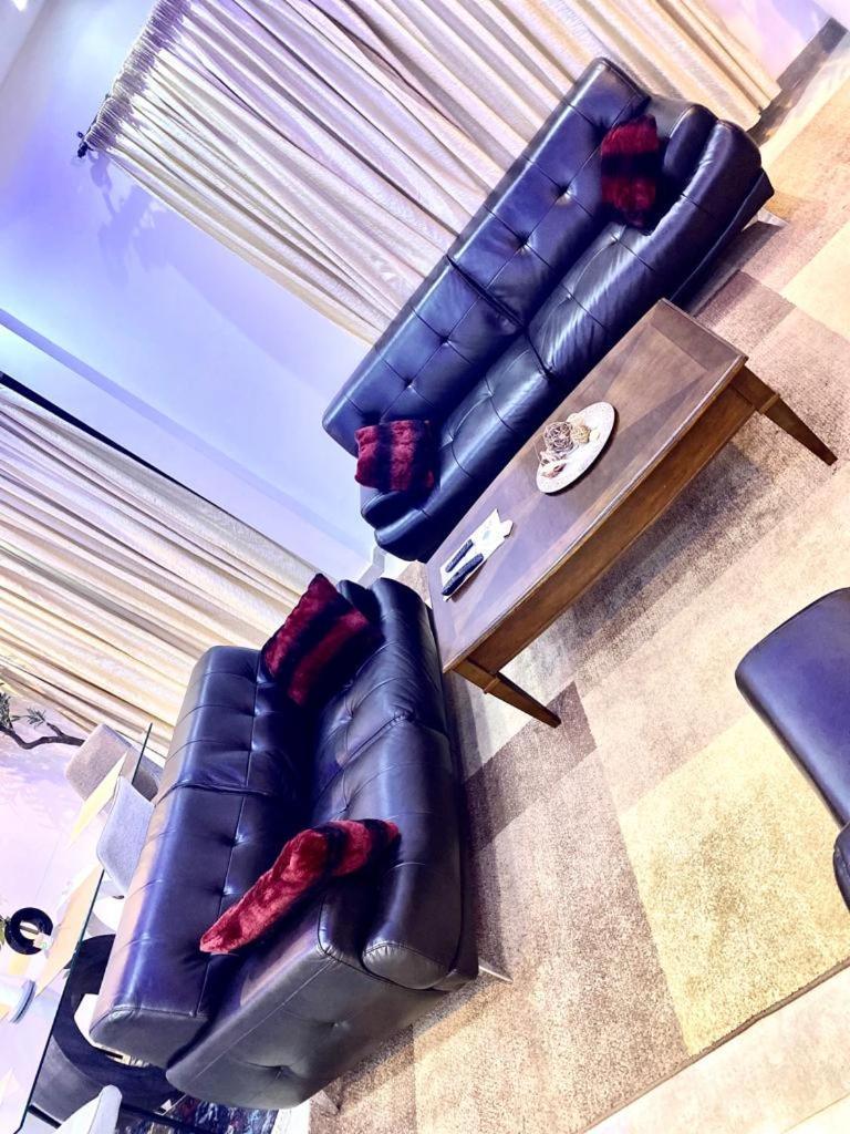 Luxury Suites Chester One Дакар Экстерьер фото